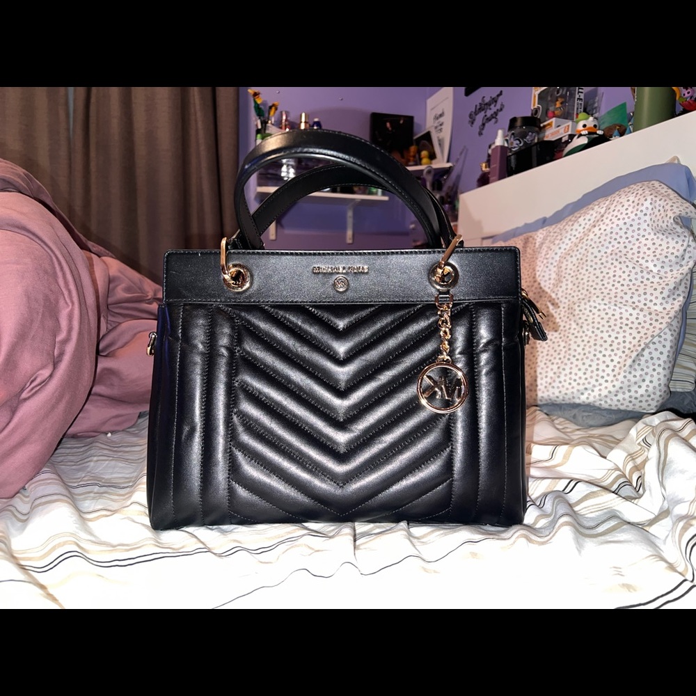 Michael kors quilted leather purse